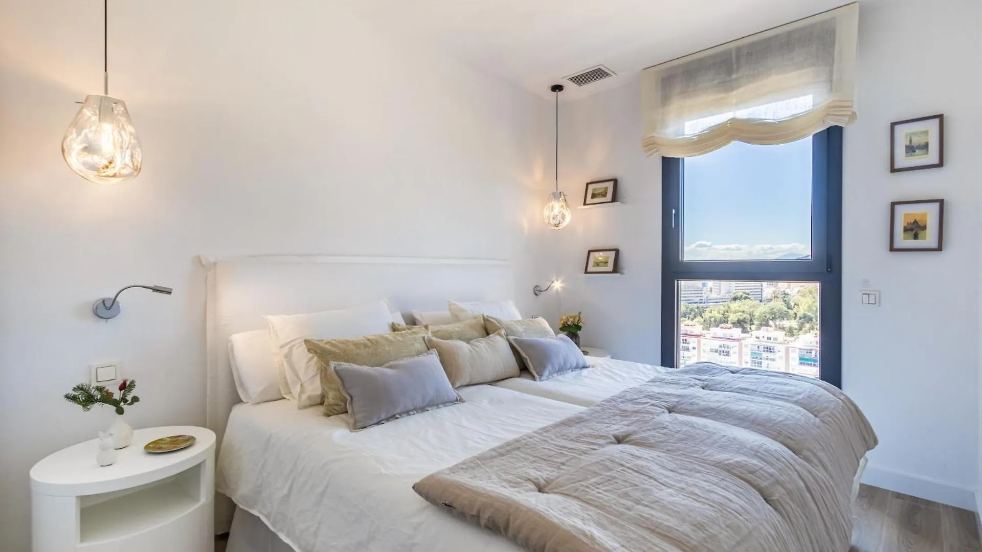 Malaga Skyline 4 Pool & Parking Free 빌라 펜션