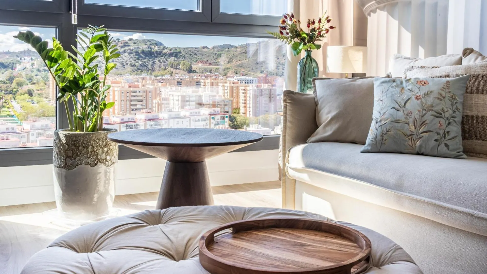 Malaga Skyline 4 Pool & Parking Free 빌라