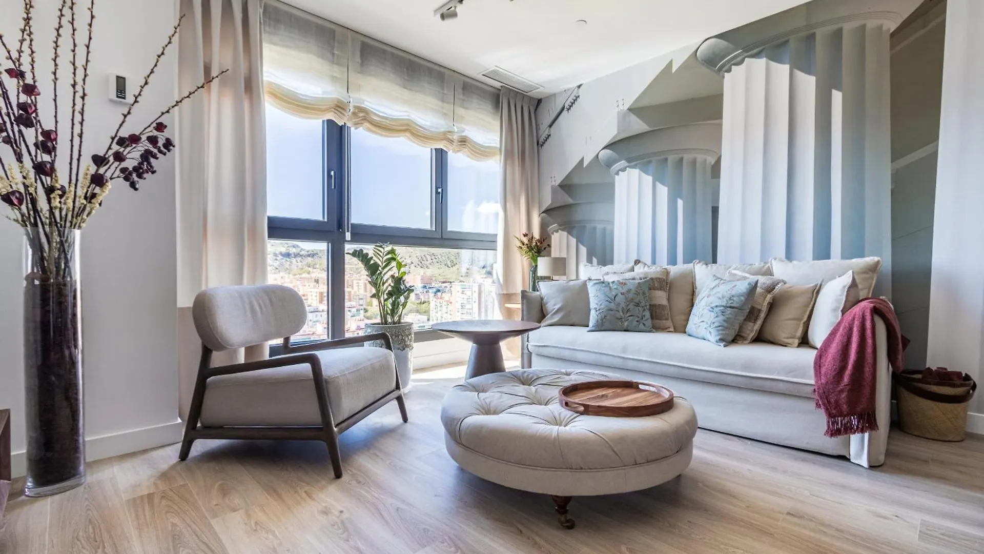 Malaga Skyline 4 Pool & Parking Free Villa